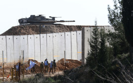 כוח יוניפי"ל בגבול ישראל לבנון (צילום: AFP)
