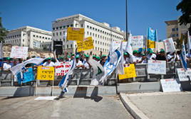 מחאת עובדי פניציה בשנת 2012 (צילום: נועם מוסקוביץ', פלאש 90)