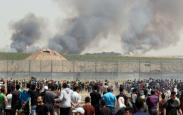 הפגנות בגבול רצועת עזה (צילום: רויטרס)
