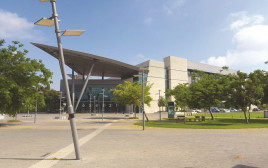 אקספו תל אביב (צילום: אבשלום ששוני)