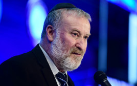 אביחי מנדלבליט