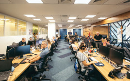 עובדים בחברת לייבפרסון