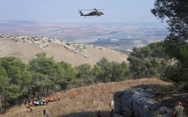 חילוץ פצוע מפעילות אומגה (צילום: תיעוד מבצעי כבאות והצלה לישראל)