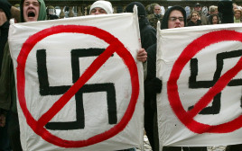 הפגנה נגד נאו נאצים בדרזדן. צילום: רויטרס (צילום: רויטרס)