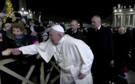 האפיפיור מתרגז  (צילום: רויטרס)