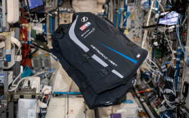 החליפה הישראלית בתחנת החלל הבינלאומית