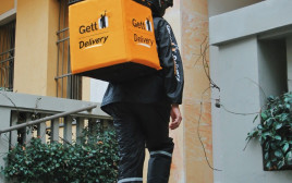 שליח של Gett Delivery, ארכיון (למצולם אין קשר לנאמר בכתבה) (צילום: אווירה)