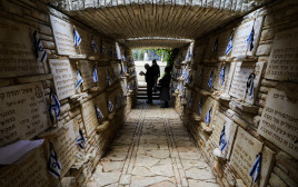 טקס יום הזיכרון בהר הרצל (צילום: מרק ישראל סלם)