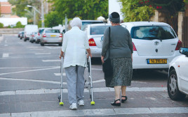 קשישים (צילום: אלוני מור)