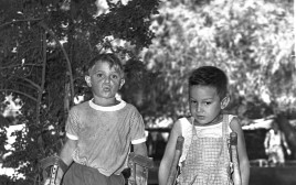 ילדים חולי פוליו (צילום: דוד אלדן- לע"מ)