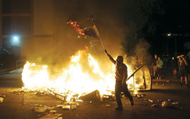 מהומות בארצות הברית (צילום: רויטרס)