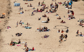 חוף ים בבריטניה - אילוסטרציה (צילום: REUTERS/Lee Smith)