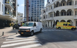 אמבולנס מד"א ביום ניידת טיפול נמרץ תל אביב רחוב הירקון (צילום: תיעוד מבצעי מד"א)