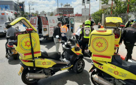 אמבולנס מד"א ביום ניידת טיפול נמרץ נט"ן אופנוע  (צילום: תיעוד מבצעי מד"א)