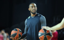מארקל בראון (צילום: Tolga Adanali/Euroleague Basketball via Getty Imag)