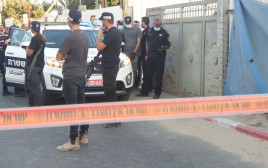 זירת הרצח בלוד (צילום: דוברות המשטרה)