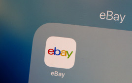 איביי - eBay (צילום: REUTERS/Brendan McDermid/Illustration/File Photo)