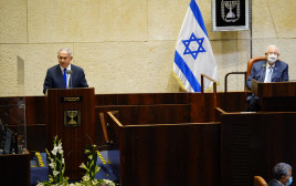 בנימין נתניהו והנשיא רובי ריבלין בפתח מושב הכנסת (צילום: דוברות הכנסת - יניב נדב)