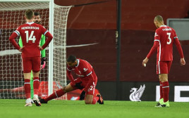 שחקני ליברפול מאוכזבים (צילום: Andrew Powell/Liverpool FC via Getty Images)