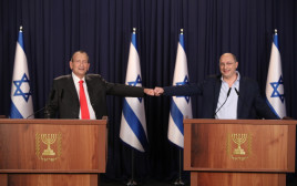 אבי ניסנקורן, רון חולדאי