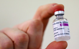 בבריטניה החלו להשתמש בחיסון אסטרהזנקה (צילום: Gareth Fuller/PA Wire/Pool via REUTERS)