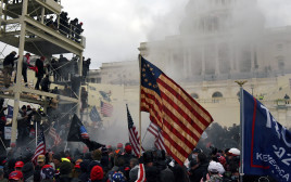 תומכי טראמפ במהומות בוושינגטון (צילום: REUTERS/Stephanie Keith, TPX)