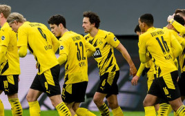 שחקני דורטמונד חוגגים (צילום: Alexandre Simoes/Borussia Dortmund via Getty Image)