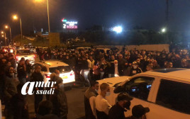 חסימות כבישים בטמרה במחאה על מות אחמד חיג'אזי (צילום: עומר אסעדי)