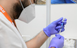 מבצע החיסונים לקורונה התרחב (צילום: אבשלום ששוני)