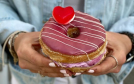 מכל הלב- שואו רום