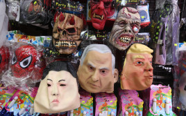 חנות תחפושות לפורים (צילום: מרק ישראל סלם)