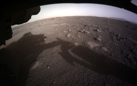 אדמת מאדים ממצלמת הגשושית פרסרוונס (צילום: NASA/JPL-Caltech/Handout via REUTERS)