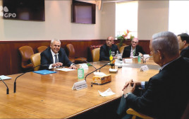 הביטחוניסטים בפגישה עם ראש הממשלה נתניהו (צילום: הביטחוניסטים)