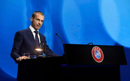 אלכסנדר צ'פרין (צילום: Richard Juilliart - UEFA/UEFA via Getty Images)