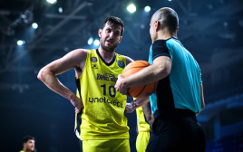 גיא פניני (צילום: FIBA)