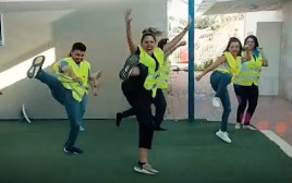 הריקוד של תושבי אשקלון להפגת מתחים