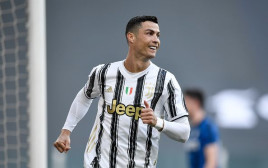 כריסטיאנו רונאלדו חוגג (צילום: Daniele Badolato - Juventus FC/Juventus FC via Get)