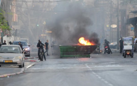 מהומות ביפו (צילום: אבשלום ששוני)