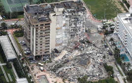 הבניין שקרס במיאמי (צילום: רויטרס)