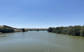 אגם ירוחם (צילום: מיטל שרעבי)