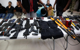 הנשקים של יחידת הקומנדו שלכאורה התנקשה בנשיא האיטי (צילום: רויטרס)