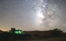 תל של כוכבים. חניון הלילה תל ערד (צילום: גל ביסמוט)