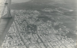 תל אביב מבעד לכנף המטוס המצלם, שנות ה-30 (צילום: באדיבות ארכיון צה"ל במשרד הביטחון)