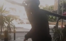 פעיל חיזבאללה חוסל עם נ"ט בביירות (צילום: רשתות ערביות)