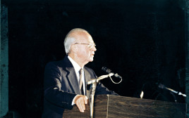 יצחק רבין ז"ל בעצרת בה נרצח (צילום: נאור רהב)