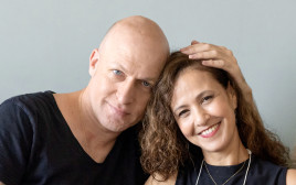 אוהד בן אבי ורעייתו אלינור אהרון (צילום: קרן דניאלי)