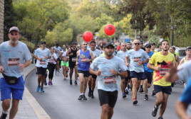 מרתון ירושלים (צילום: מרק ישראל סלם)