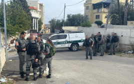 כוחות מג"ב בזירת אירוע הדריסה באום אל פאחם (צילום: דוברות המשטרה)