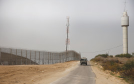 רכב צבאי בגבול ישראל  (צילום: פלאש 90)