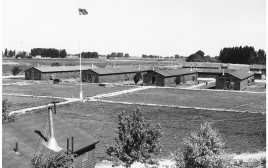 מחנה העקורים הפינים שנכלאו ל ידי האמריקאים (צילום: U.S. National Archives and Records Administration)